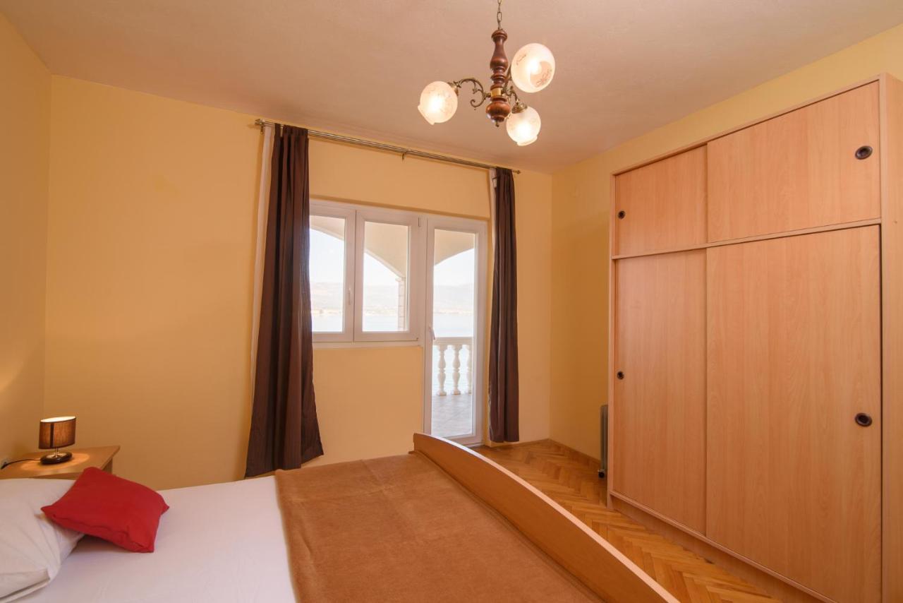 Apartmen Karmen 2 Трогир Экстерьер фото